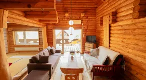 Lake Toya Hillside House - Image 2