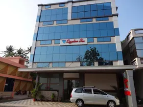 SAPPHIRE INN - Image 1