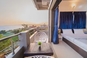 Momentous Villa & Rooms - Image 3