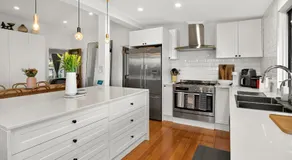 SaltNest - A calm and modern retreat by the sea - Image 2