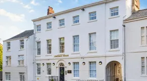  Lonsdale House Boutique Apartments - Image 5