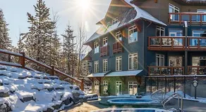 Luxurious & Spacious Mountain Retreat - Image 3
