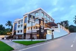 REGAL HEIGHTS - Image 4