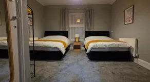 Central Guest House - Image 2