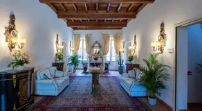 Princess Art Hotel - Image 2