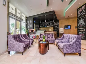 Parkside Hotel Apartment - Image 3