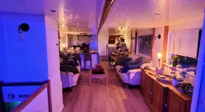 JASMINE CORAL JAY Boutique Boatel Ocean Village - Image 2