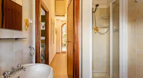 Casa con terrazzo vista Lago - LAKEHOLIDAY IT - Image 2