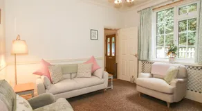 2 Aqueduct Cottages - Image 2