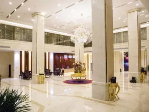Auspicious Hotel - Image 2