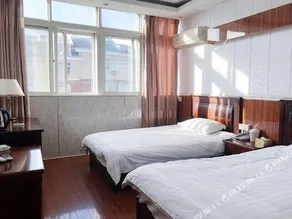 Xiangxiang Holiday Hotel - Image 5