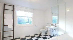 Tara House - Image 2