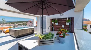Rooftop Spa - Image 3