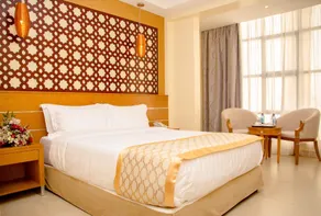 Saab Royale Hotel - Image 2