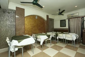 Hotel O Sai President - Image 3