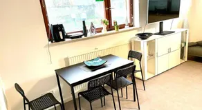 Modern Urban Studio Apartment S-Bahn 27QM for 6 persons Mercedes-Benz - Image 3