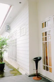 Cozy Corner House - Image 5