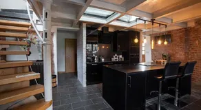 Gibbet Windmill pet friendly home & paddock - Image 2