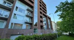 Next to Old Town, Free Underground Parking, Peaceful Location - Image 2