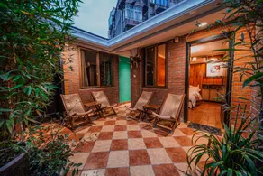 POSHPACKER - Chengdu Mix Hostel - Cicada Zen Yard - Image 3