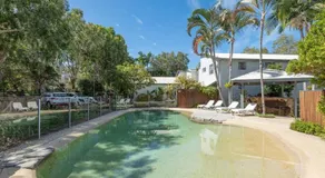 40 Stunning 3 Bedroom On Noosa River - Image 4