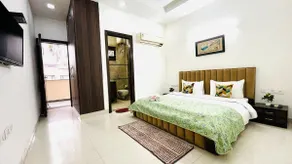 BluO 2BHK @ Greater Kailash | Lift Balcony Parking - Image 3