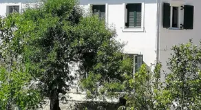 George's house - Image 5