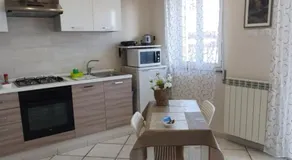 Tony & Doris Home - Image 2