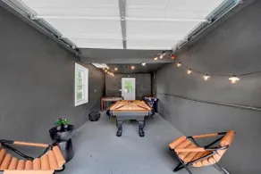 Modern Comfort in the Heart of NYC - Image 5