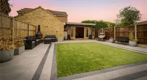 3 bedroom house in South Ockendon, Essex - Image 4