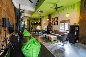 PODs The Backpackers Home & Cafe, Kuala Lumpur - Image 2