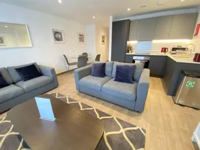 Roomspace Serviced Apartments - Harvest Lane - Image 2