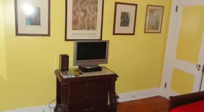The Red Rooster - Image 4
