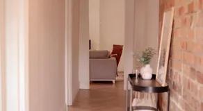 2 bedroom home Fully Furnished Stay Near Melbourne - Image 3