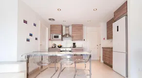 Appartement convivial et familial avec jardin et terrasse | Vue ville | Avec animaux autorisés - Image 4