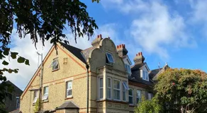 A & B Guest House Cambridge - Image 2