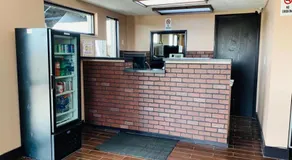 Economy Inn of Holland - Image 5