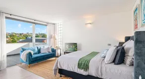 XQ Collection La Casa De Frida - Modern Studio with Balcony - Image 2