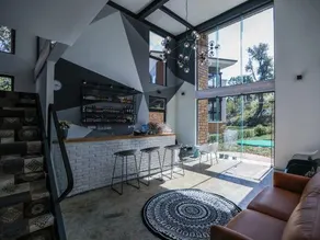 Bright Villa - Image 4