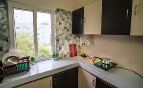 1BHK Apartment Near Nexus Mall – Movie Night, WiFi - Image 5