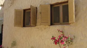 Lotus House - Image 2