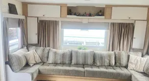 10 Berth Caravan - Meadow View - Image 2