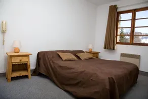 Adonis Valberg Hotel Le Chastellan - Image 4