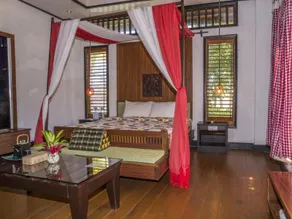 Romduol Island Chalet - Image 5