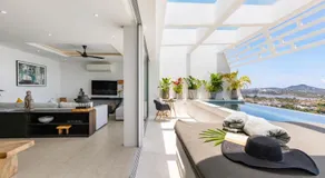 STUNNING SEA VIEW VILLA with private salt water infinity pool - Image 3