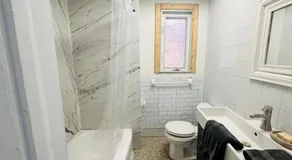 The Jade Guesthouse - Image 2