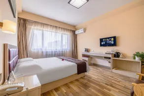 Super 8 Hotel (Weihai Railway Station Store) - Image 5