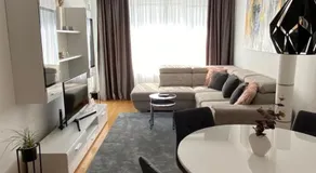 Apartment Queen - Image 2