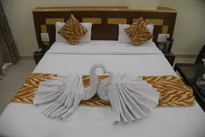 Hotel Vinayak Palace - Image 2