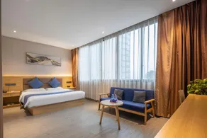 Huayi Premium Hotel (Chongqing Fengdu Ghost City Branch) - Image 2
